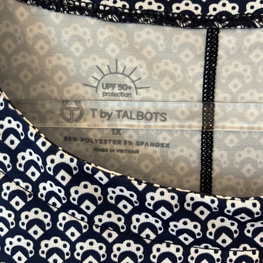 t by Talbots navy and white  Sleeveless Top with lime Accent - Picture 3 of 6